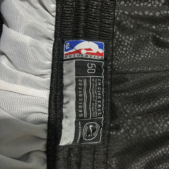 Los Angeles Lakers shorts - Picture 5 of 6